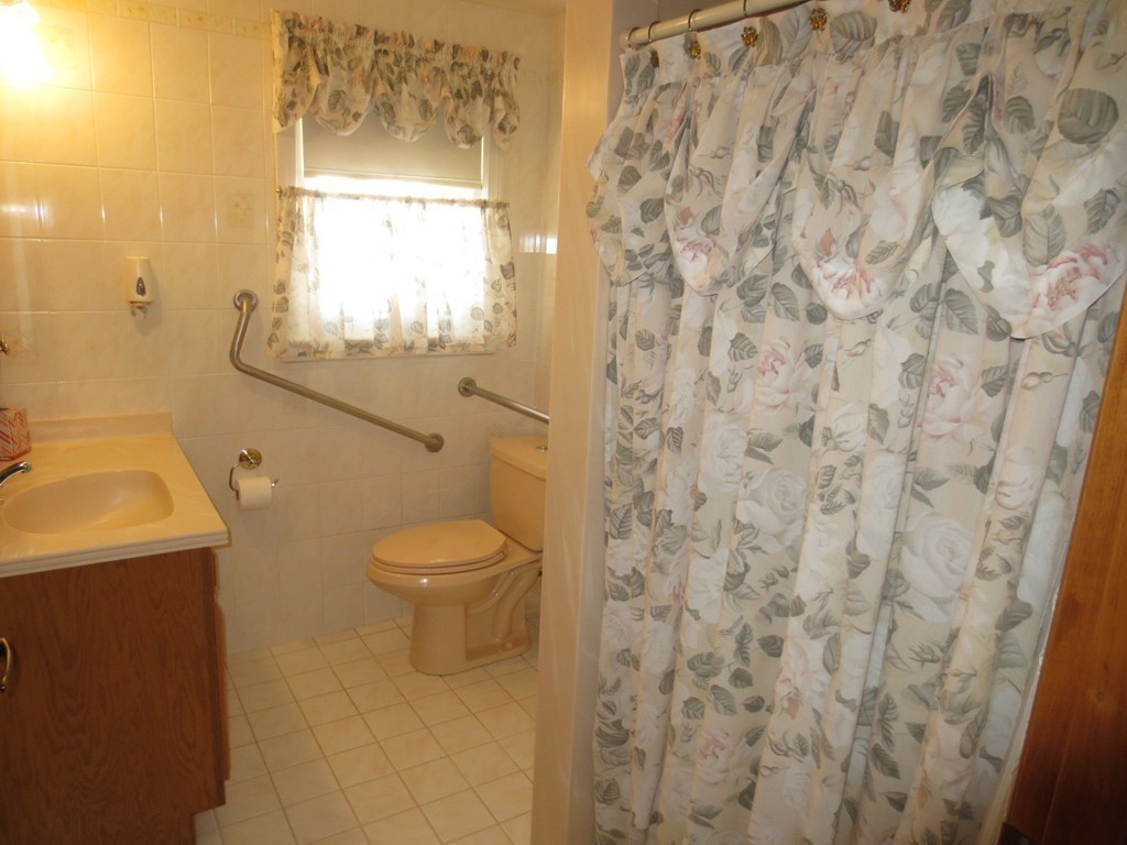11 Rosedale Road Norwood, MA 02062 - Photo 10 of 30 Gallery Image 10