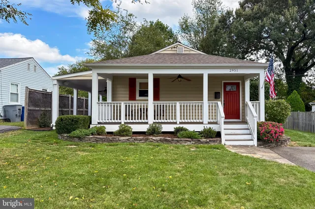 $3,200 | 2951 Rosemary Lane, Falls Church, VA 22042