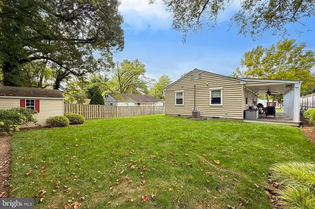 $3,200 | 2951 Rosemary Lane, Falls Church, VA 22042