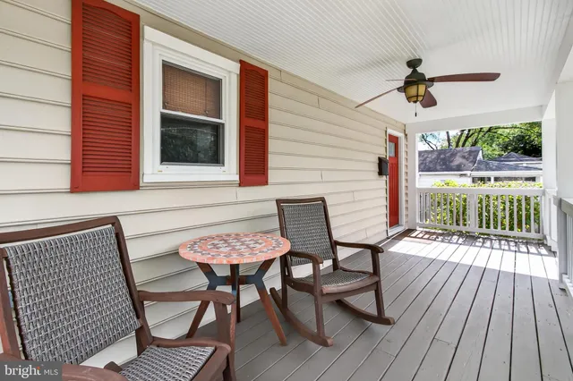 $3,200 | 2951 Rosemary Lane, Falls Church, VA 22042