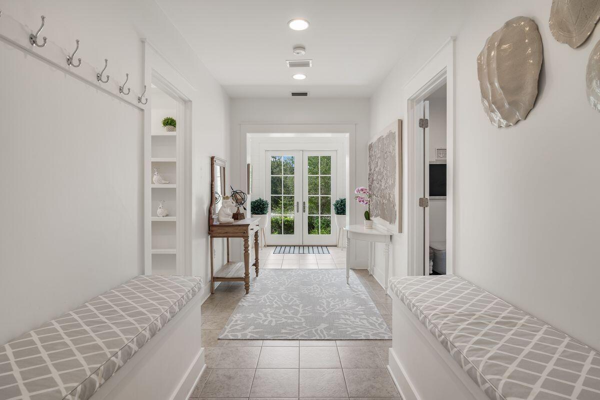 187 Cypress Drive Santa Rosa Beach, FL 32459 - Photo 39 of 58 Hallway on 1st floor