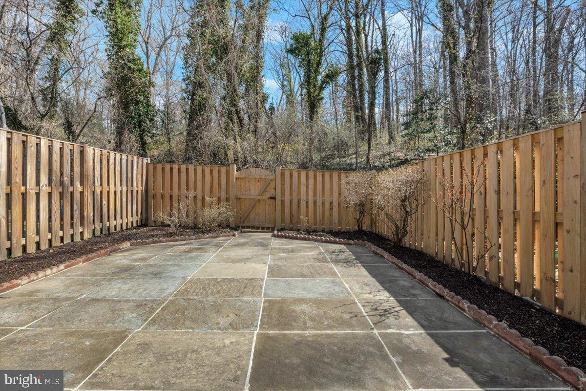 7523 Westmore Drive Springfield, VA 22150 - Photo 37 of 37 a view of a backyard with iron fence