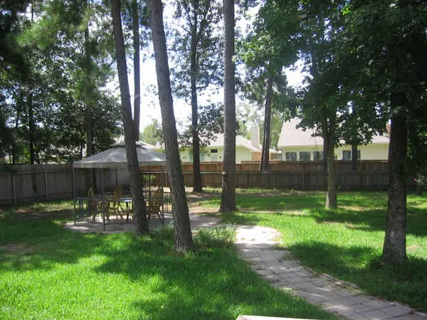 $1,950 | 6535 Woodland Oaks, Magnolia, TX 77354