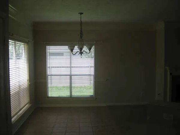 a view of empty room with window