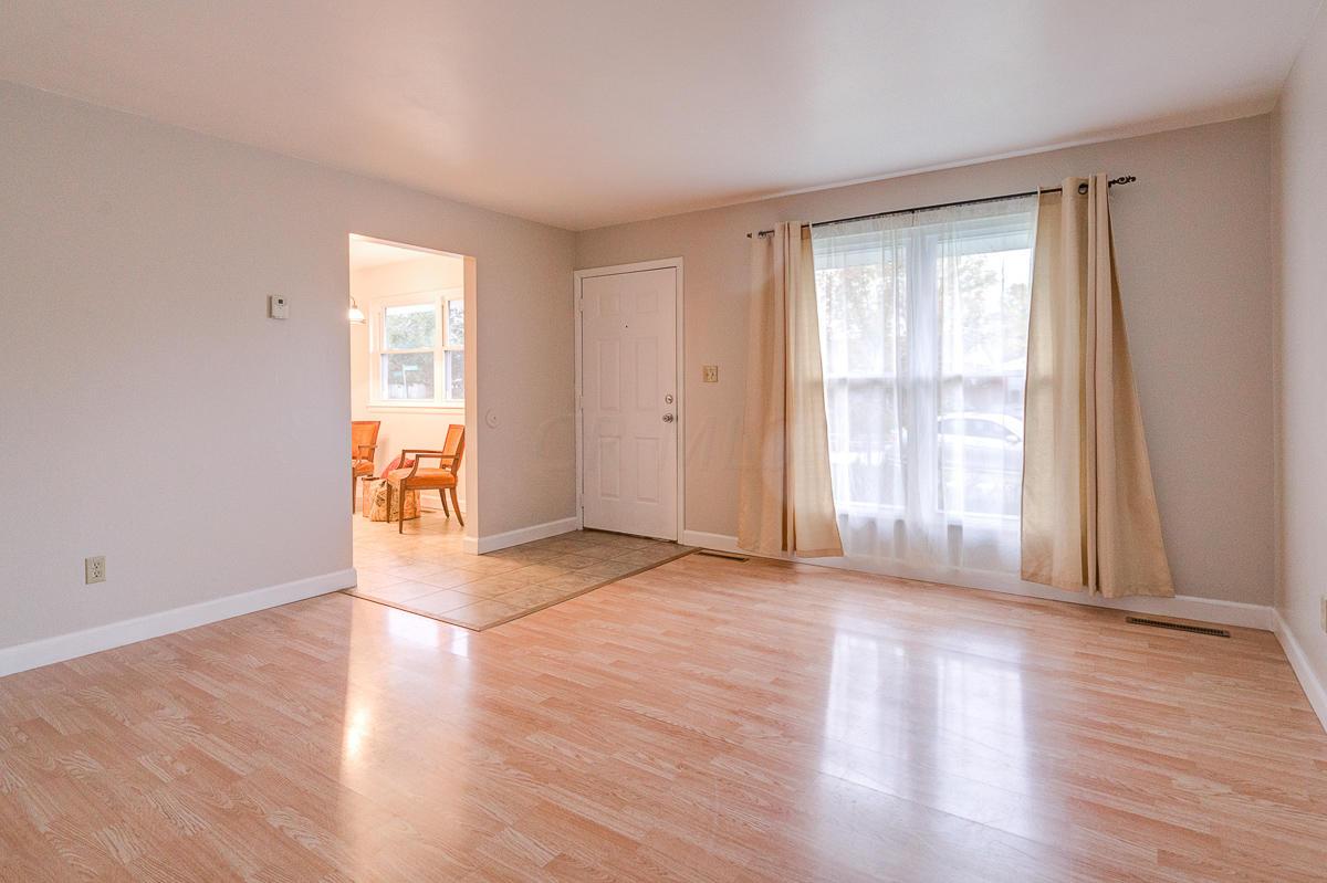 143 Calahan Road Columbus, OH 43207 - Photo 4 of 29 Gallery Image 4
