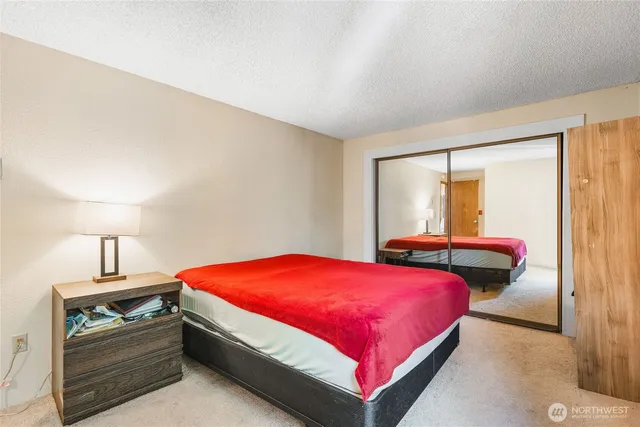 $300,000 | 7310 Skyview Lane North, Unit J301, Tacoma, WA 98406