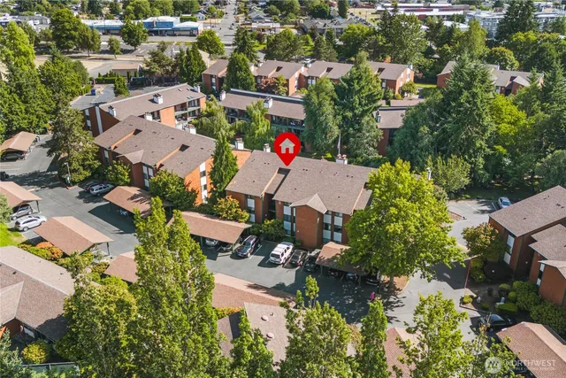 $300,000 | 7310 Skyview Lane North, Unit J301, Tacoma, WA 98406