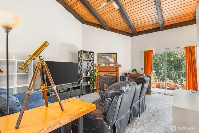 $300,000 | 7310 Skyview Lane North, Unit J301, Tacoma, WA 98406