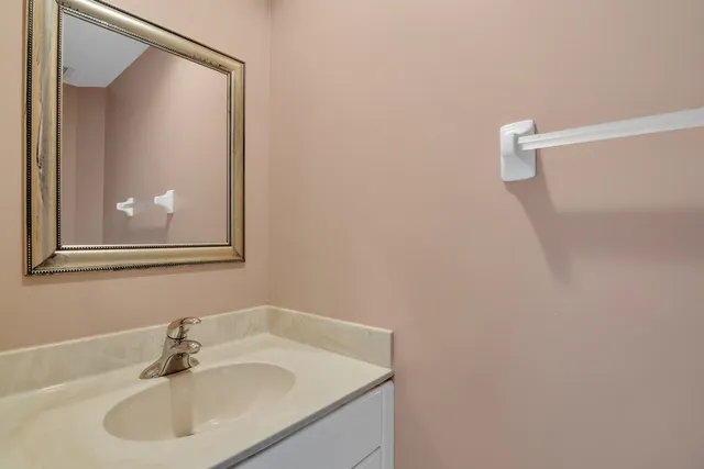 $255,000 | 1695 42nd Square, Unit 103, Vero Beach, FL 32960