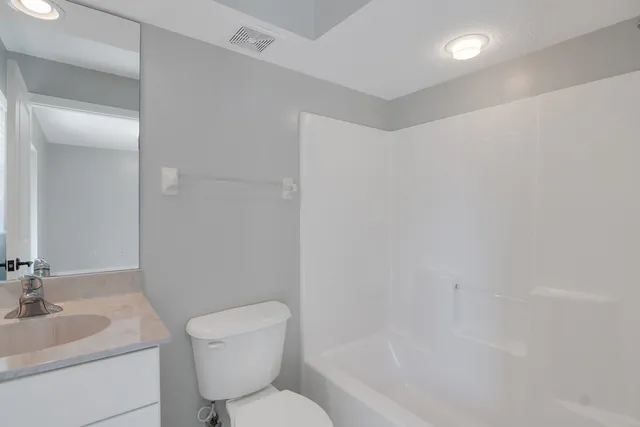 $255,000 | 1695 42nd Square, Unit 103, Vero Beach, FL 32960