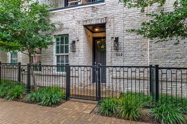 $549,000 | 7333 Valley View Lane, Unit 502, Dallas, TX 75240