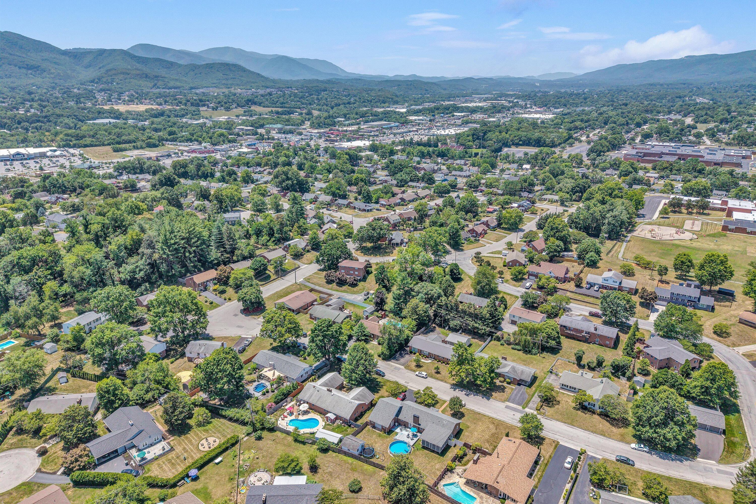 423 Highfield Road Salem, VA 24153 - Photo 37 of 45 44-DJI_20260702132423_0040