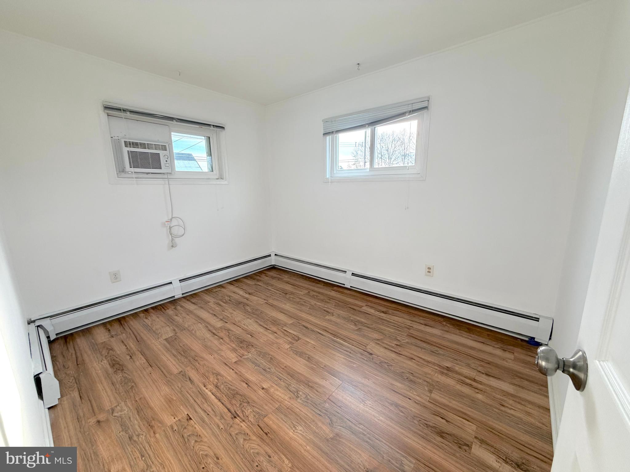 56 Indian Red Road Levittown, PA 19057 - Photo 8 of 19 Gallery Image 8