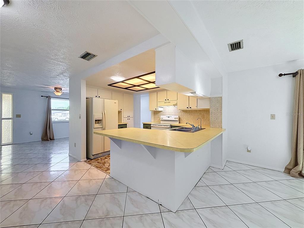 8846 Carmen Lane Port Richey, FL 34668 - Photo 12 of 55