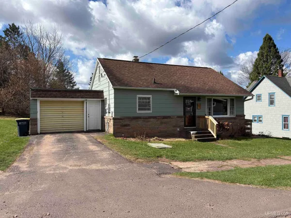 $120,000 | 111 East Ash Street, Ironwood, MI 49938