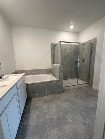 $2,400 | 251 Nine Iron Drive, Davenport, FL 33896