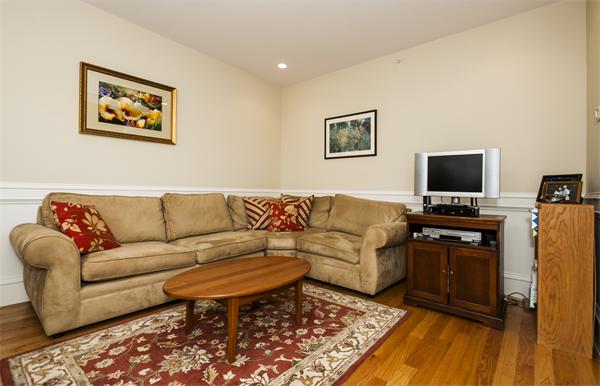 287 Langley Road, Unit 40 Newton, MA 02459 - Photo 6 of 12 Gallery Image 6