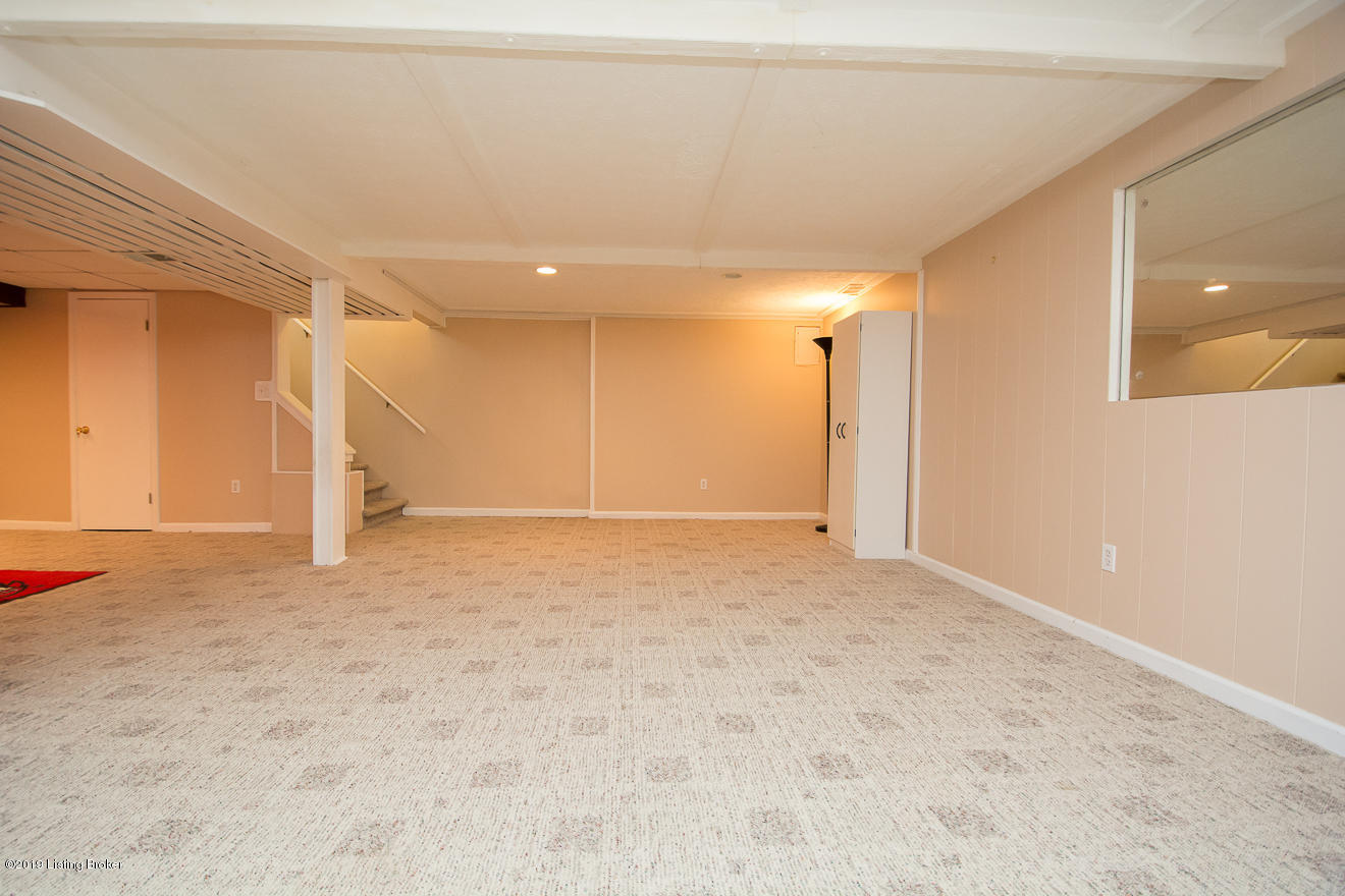 9614 Fairground Road Louisville, KY 40291 - Photo 22 of 38 Fairground-33
