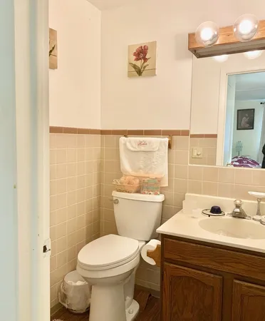 $199,900 | 11107 South 84th Avenue, Unit 2A, Palos Hills, IL 60465