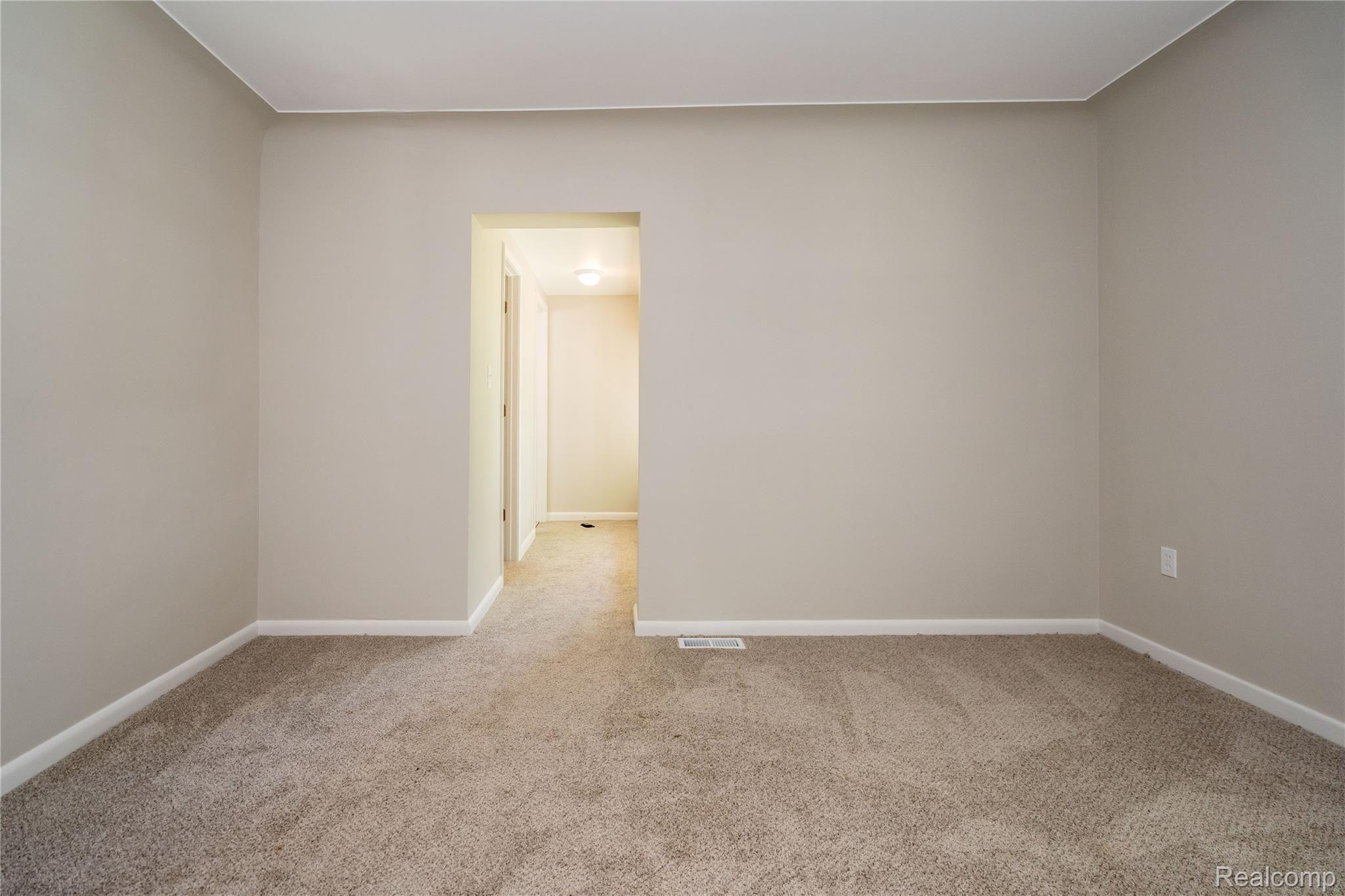 18320 21 Mile Road Macomb, MI 48044 - Photo 55 of 99 DSC03230.jpg