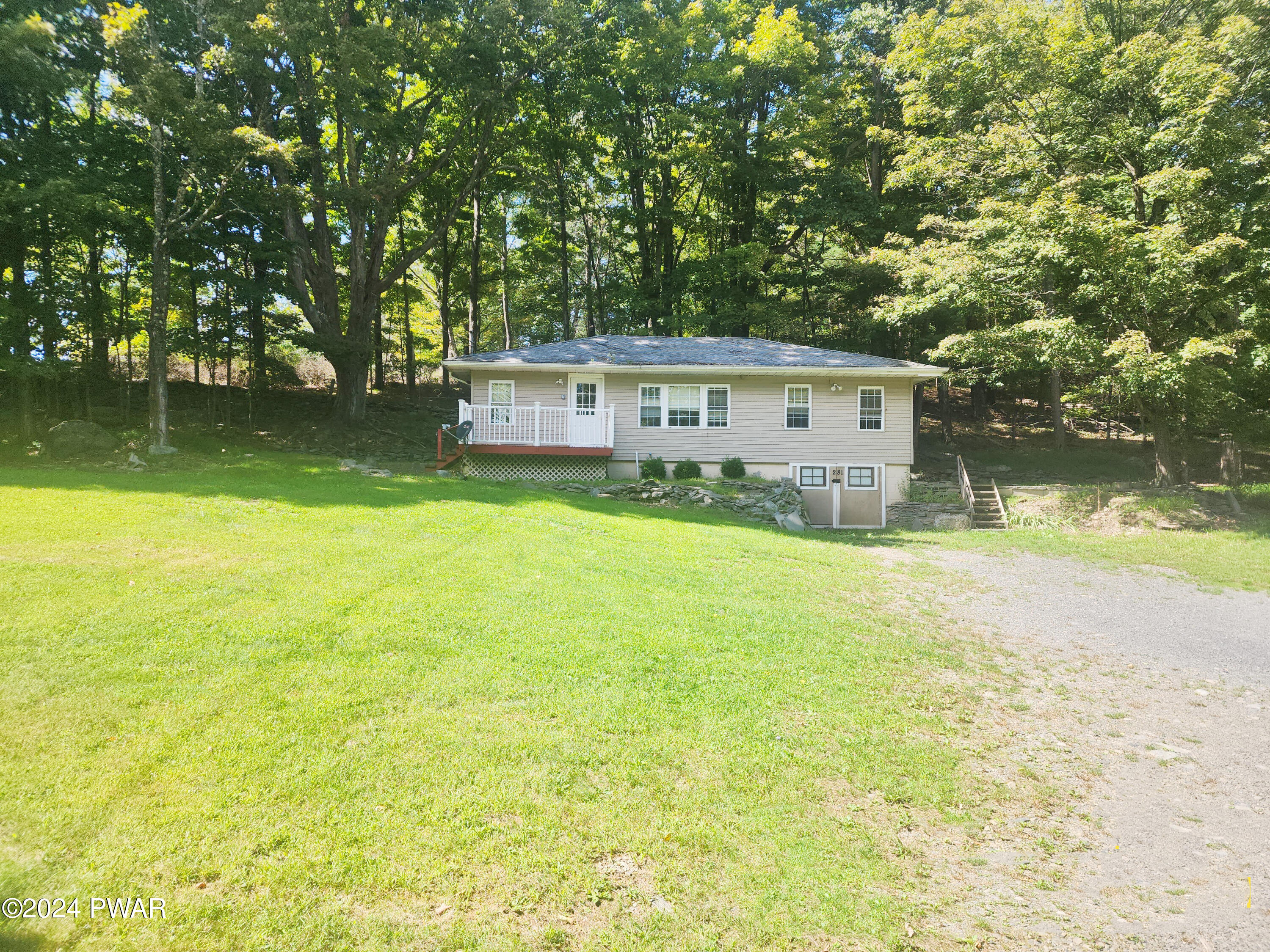 281 Sawkill Road Milford, PA 18337 - Photo 2 of 20 IMG_ 20240902_141604
