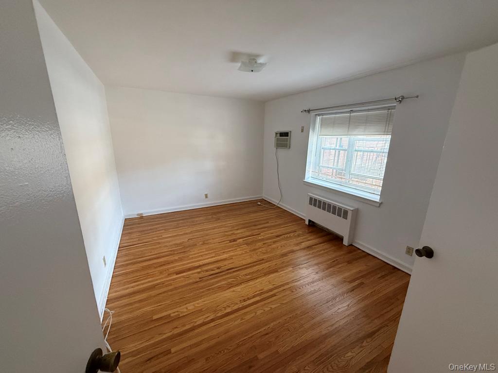 221 Middle Neck Road, Unit C1 Great Neck, NY 11021 - Photo 8 of 18