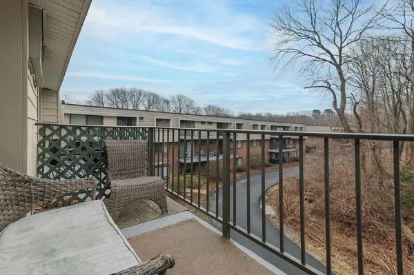 $359,900 | 575 Broad Street, Unit 306, Weymouth, MA 02189