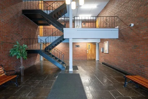 $359,900 | 575 Broad Street, Unit 306, Weymouth, MA 02189