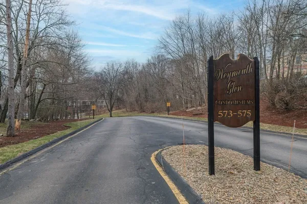 $359,900 | 575 Broad Street, Unit 306, Weymouth, MA 02189