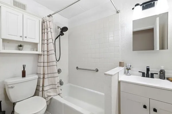 $359,900 | 575 Broad Street, Unit 306, Weymouth, MA 02189