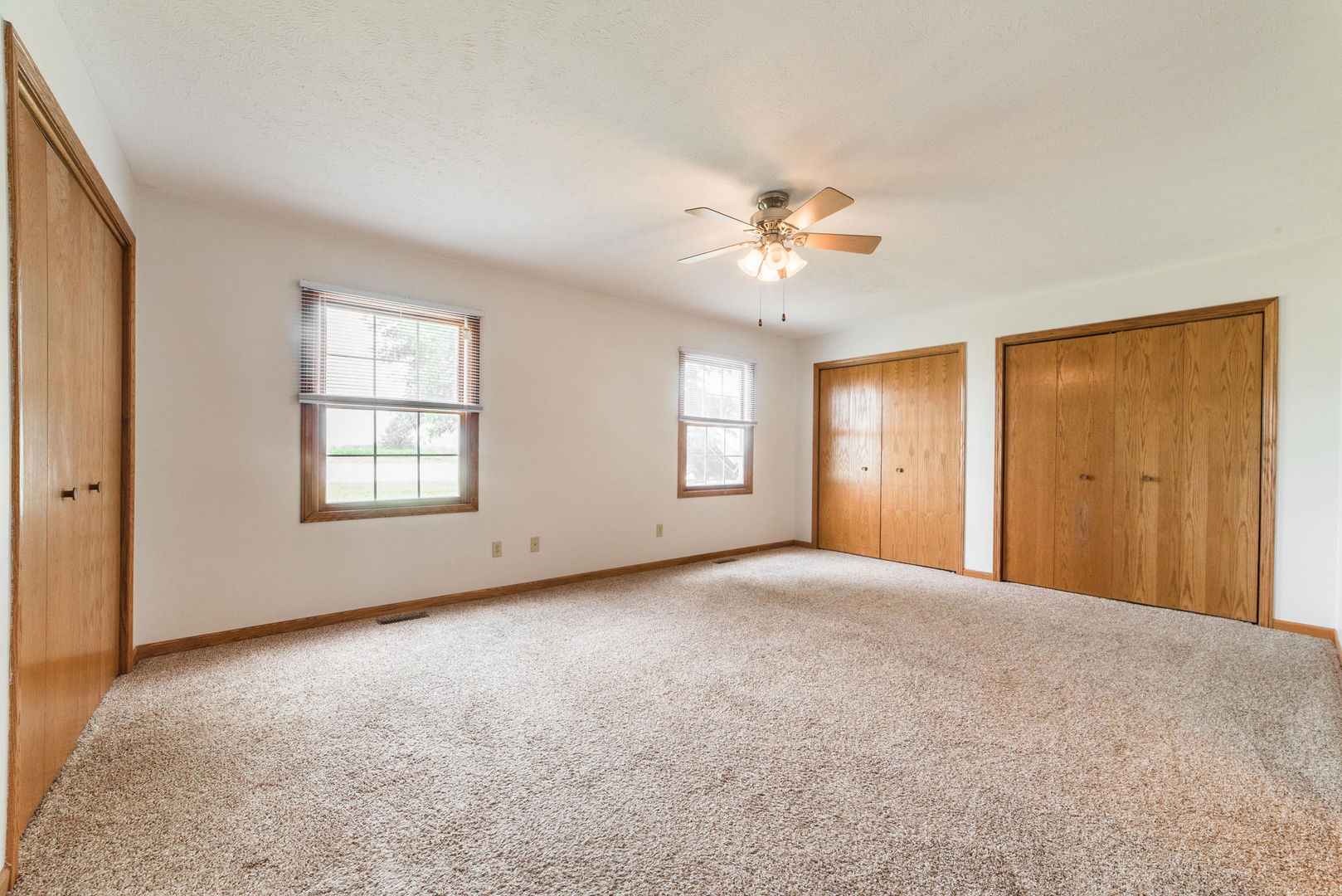 434 South Peace Road, Unit 434 Sycamore, IL 60178 - Photo 13 of 22 a view of an empty room with a window