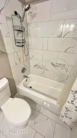 $265,000 | 1204 Deerfield Lane, Jackson, MS 39211