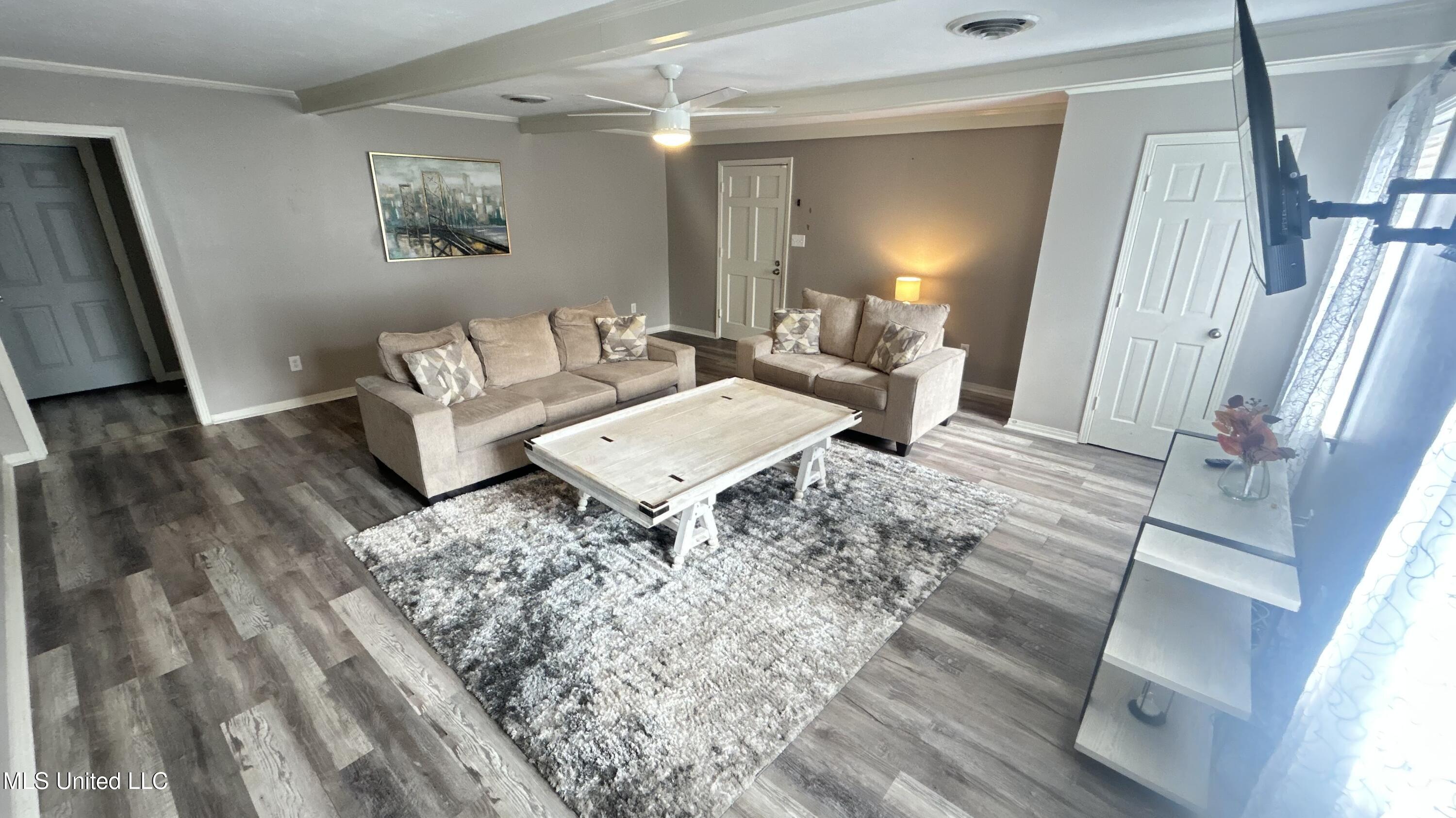 1204 Deerfield Lane Jackson, MS 39211 - Photo 5 of 21 IMG_8788