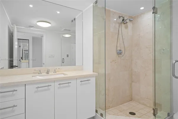 $12,999 | 6801 Collins Avenue, Unit 1206, Miami Beach, FL 33141