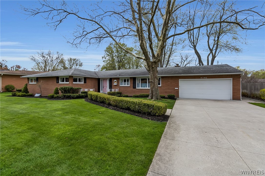 130 Troy Del Way Amherst, NY 14221 - Photo 1 of 37
