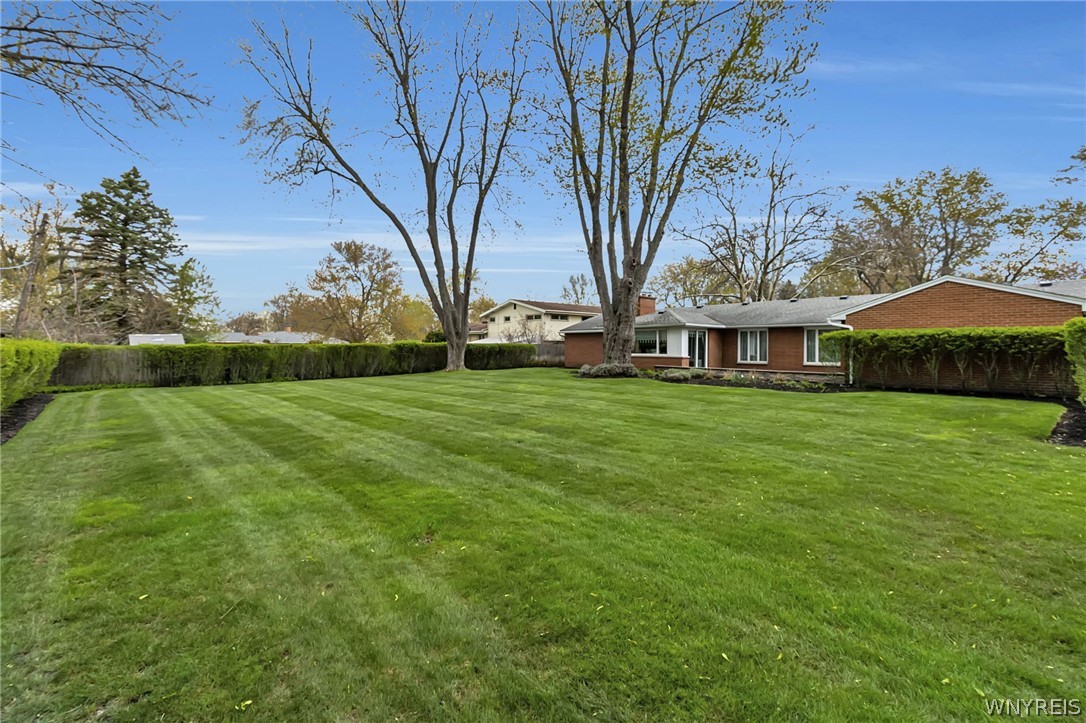 130 Troy Del Way Amherst, NY 14221 - Photo 3 of 37