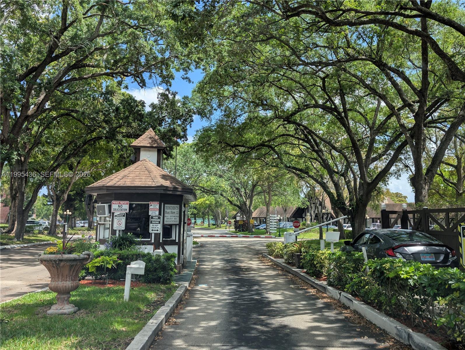 3720 Inverrary Drive, Unit 1J Lauderhill, FL 33319 - Photo 10 of 16