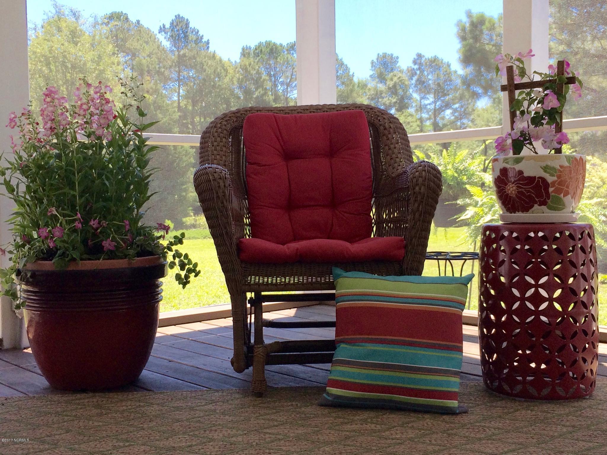 21'10 x 17'11 Screened Porch