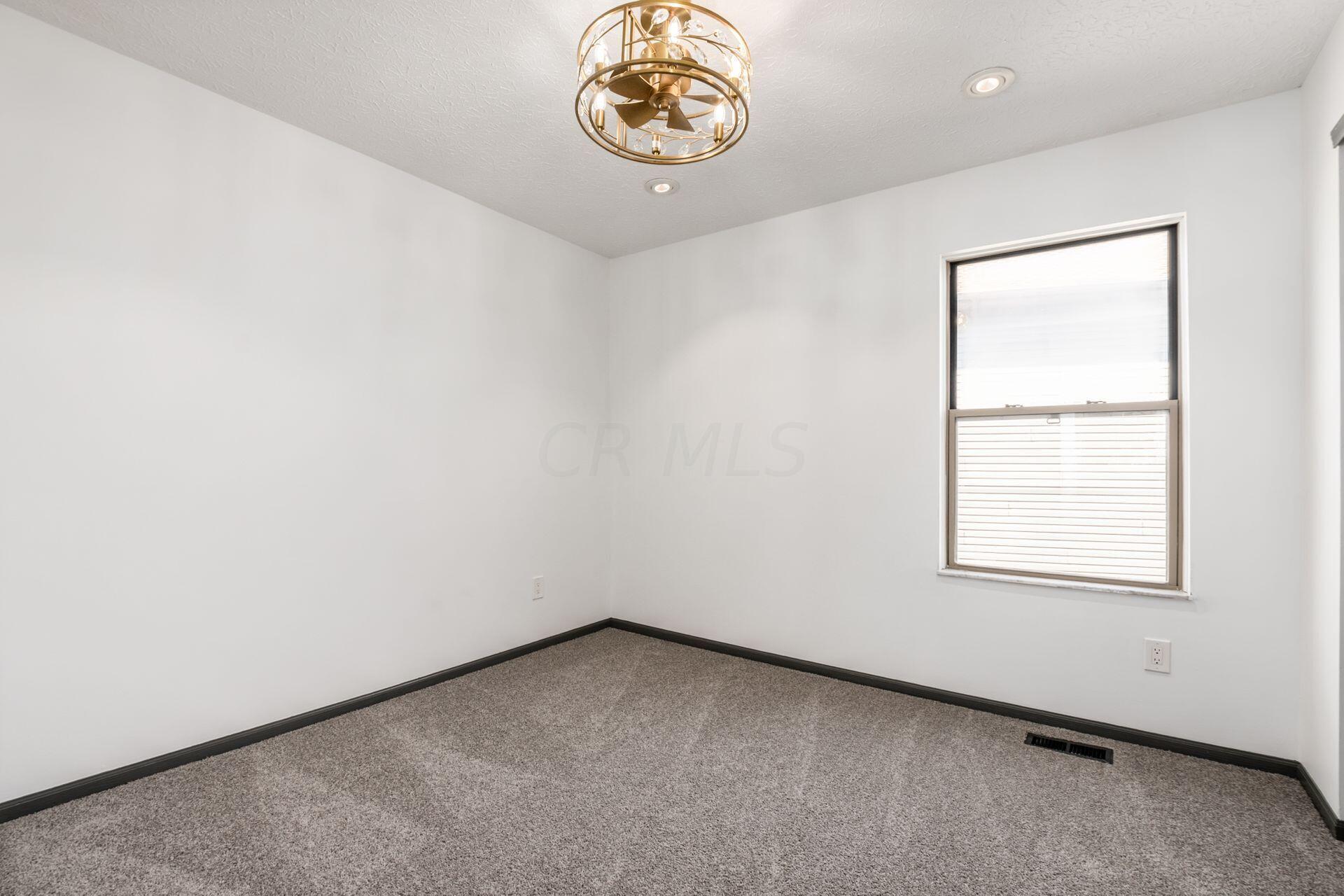 4592 Gilman Road Columbus, OH 43228 - Photo 18 of 32 021_1aa_h 4592 Gilman Rd-1047