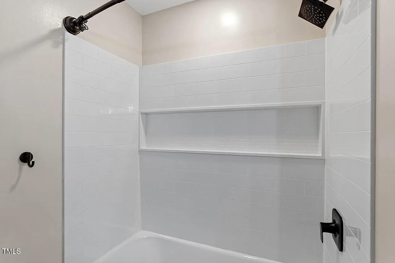 2609 Elmhurst Circle Raleigh, NC 27610 - Photo 19 of 33 Elmhurst19