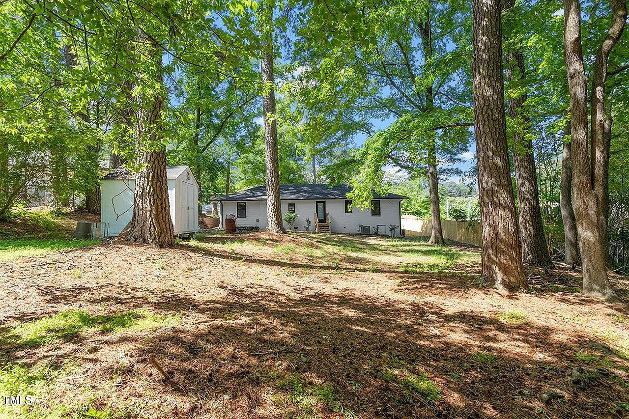2609 Elmhurst Circle Raleigh, NC 27610 - Photo 32 of 33 Elmhurst32