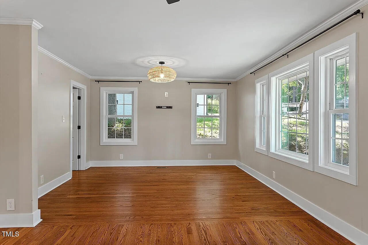 2609 Elmhurst Circle Raleigh, NC 27610 - Photo 6 of 33 Elmhurst6