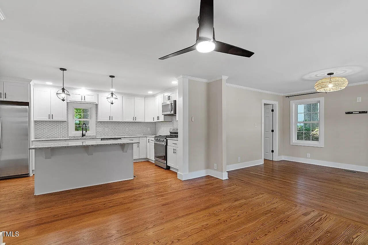 2609 Elmhurst Circle Raleigh, NC 27610 - Photo 7 of 33 Elmhurst7