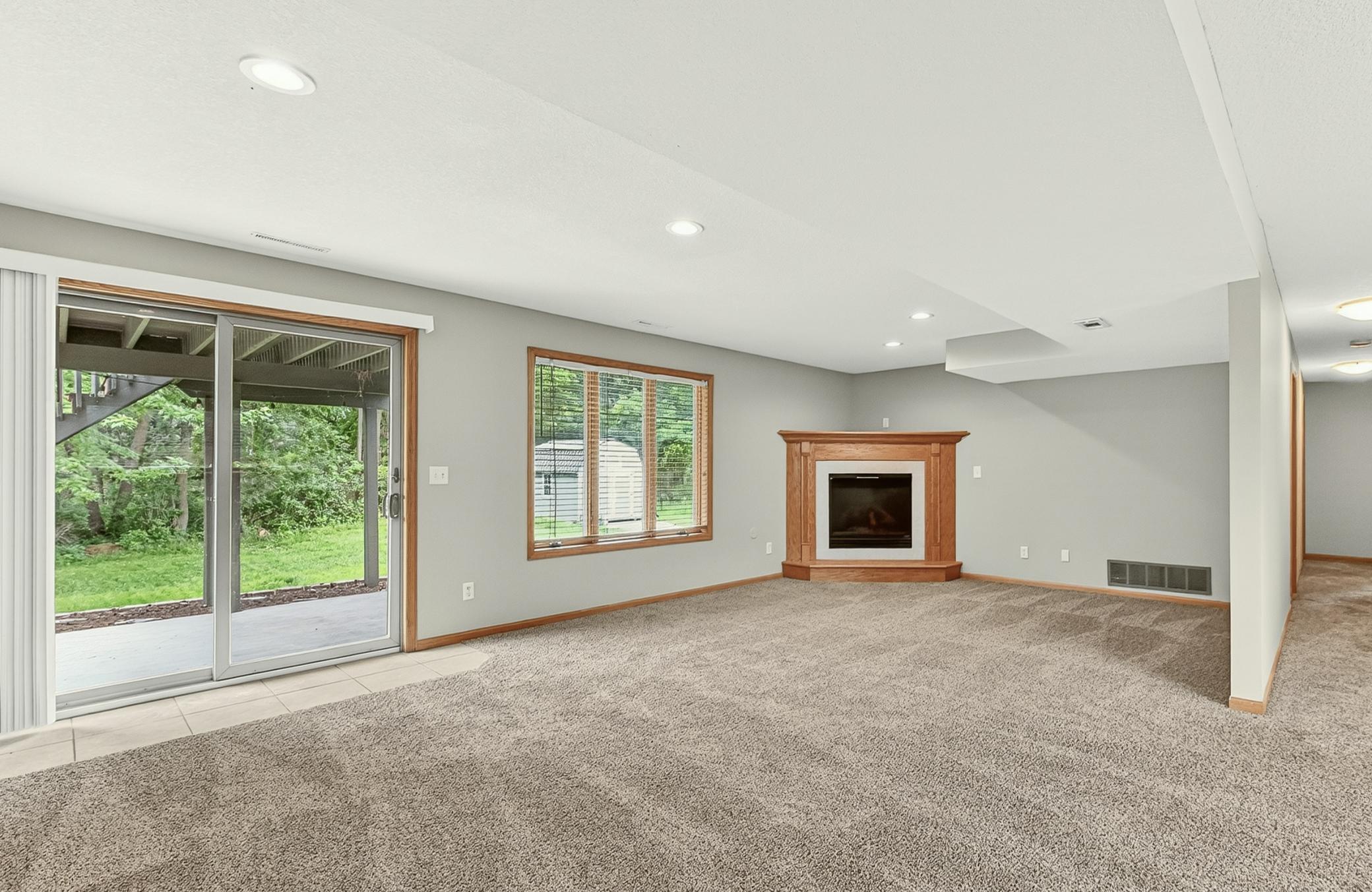 2605 Elmcroft Drive Southwest Rochester, MN 55902 - Photo 18 of 41