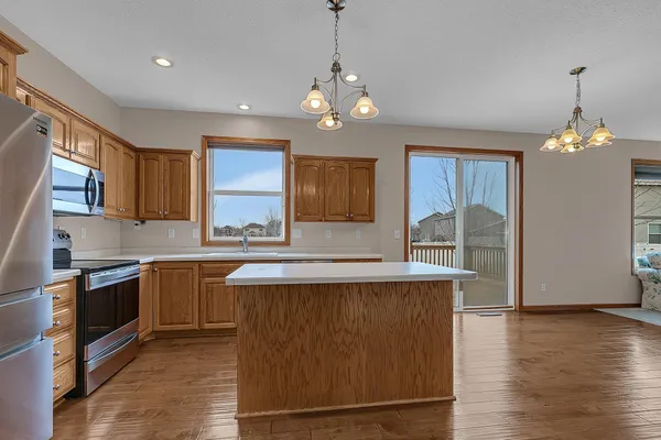 $489,900 | 713 19th Avenue North, Sartell, MN 56377