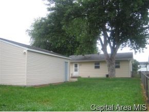 1817 Denton Street Springfield, IL 62702 - Photo 4 of 12