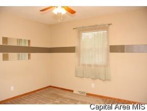 1817 Denton Street Springfield, IL 62702 - Photo 10 of 12