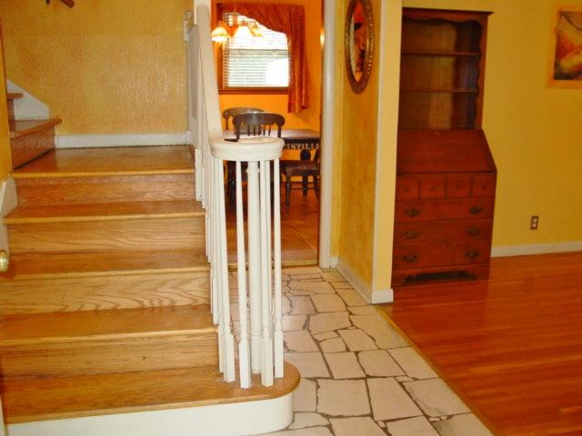 555 Rural Hill Road Nashville, TN 37217 - Photo 3 of 20 PLEASE COME IN & TAKE A PEEK... MARBLE FLOORS ACCENT A NICE FOYER... FORMAL LIVING ROOM TO THE RIGHT... STRAIGHT AHEAD YOU CAN SEE A GLIMSE OF THE DINING AREA... HARDWOOD STAIRWAY LEADS TO THE SLEEPING QUARTERS...