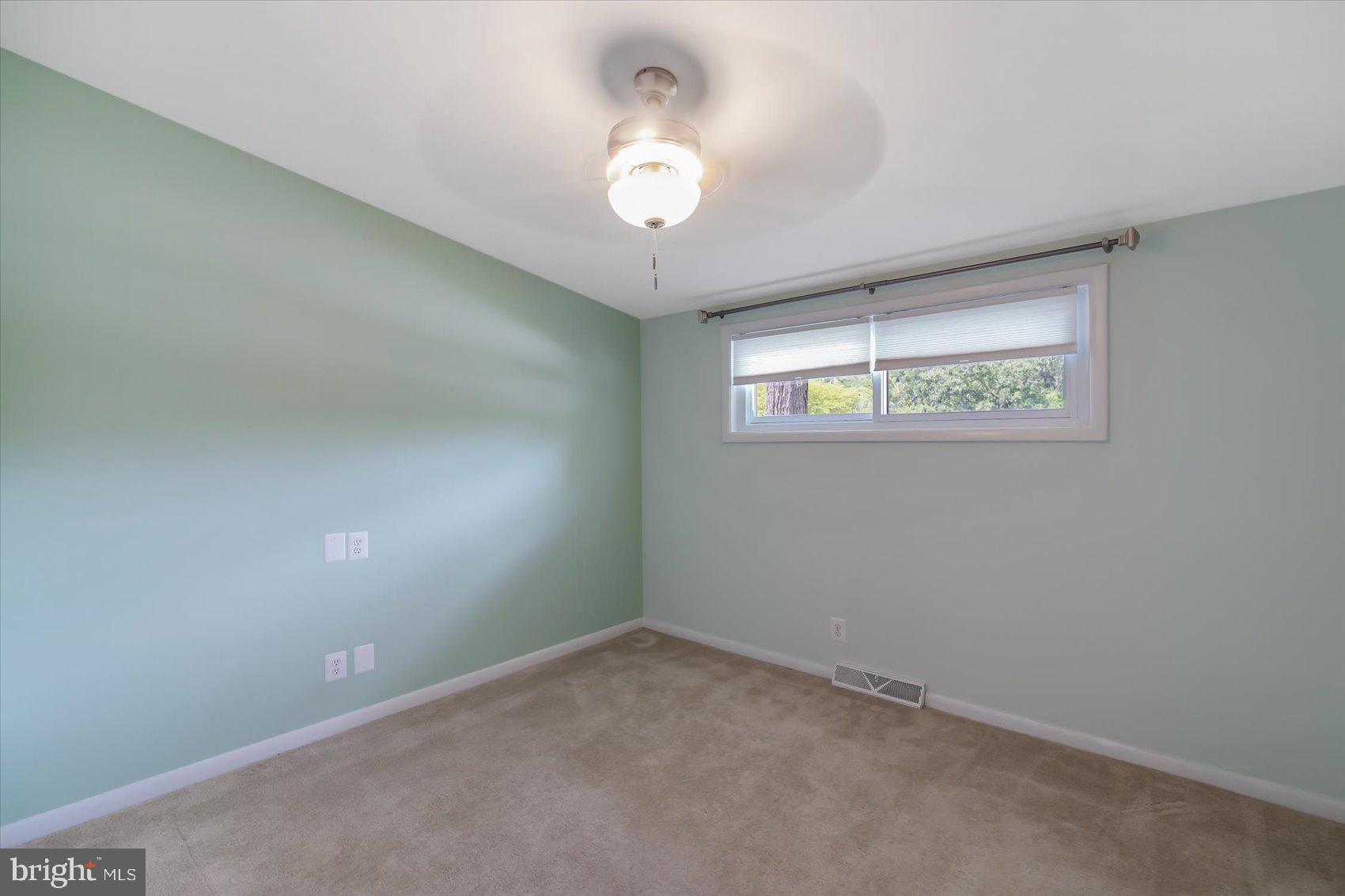 5818 Stuart Avenue Baltimore, MD 21215 - Photo 33 of 64 Bedroom 3 on top level.