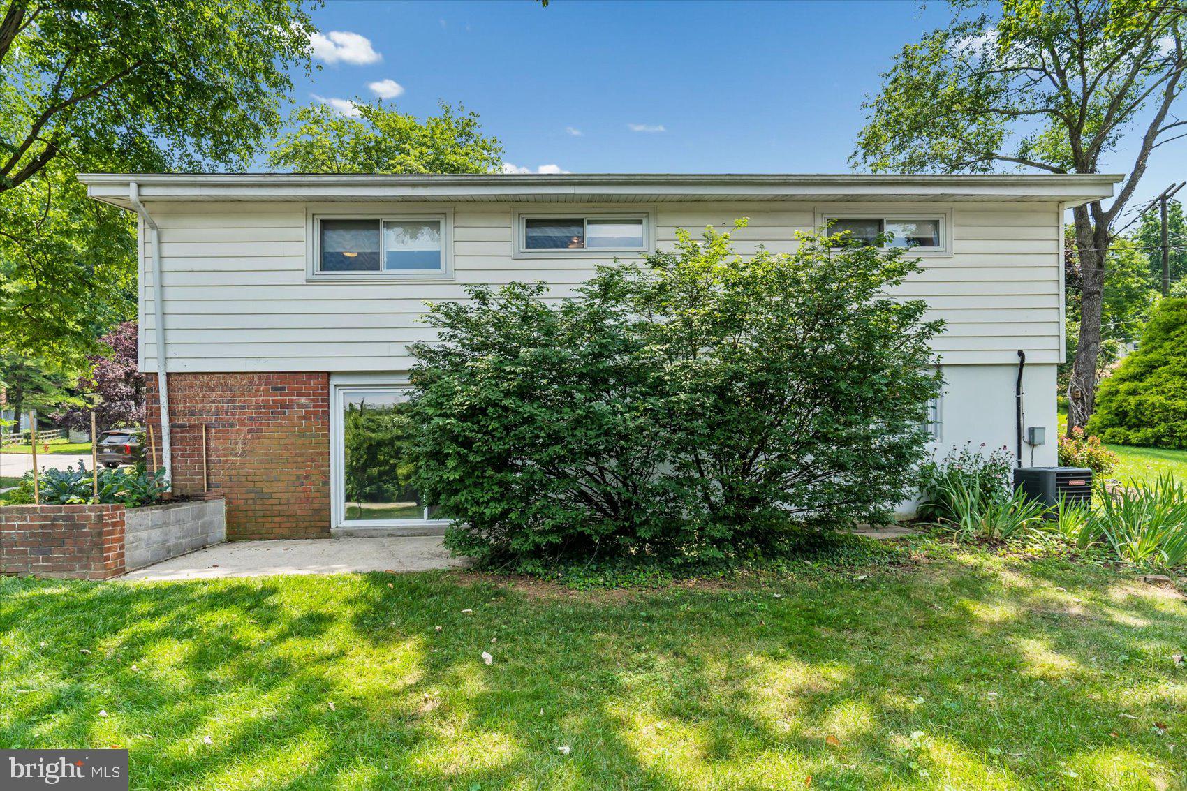 5818 Stuart Avenue Baltimore, MD 21215 - Photo 47 of 64 3rd porch area outside of walkout basement.